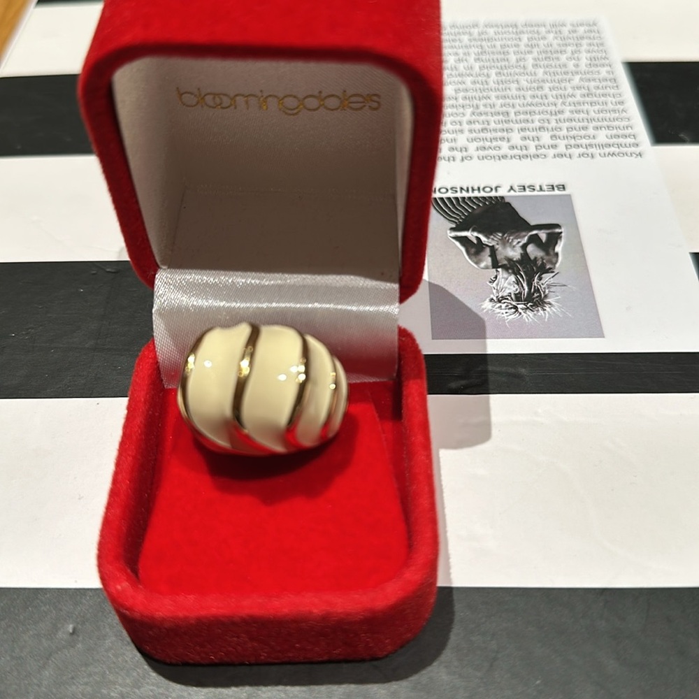 Coach ivory size 7 gold plated ring.